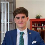 Estudiante de Psicología, con capacidad para impartir la asignatura de Lengua Castellana, gracias a su buen nivel de conocimientos
